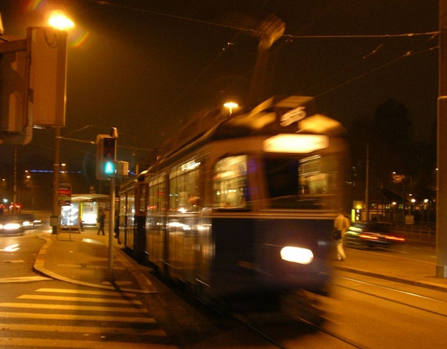 Karpfen tram at speed